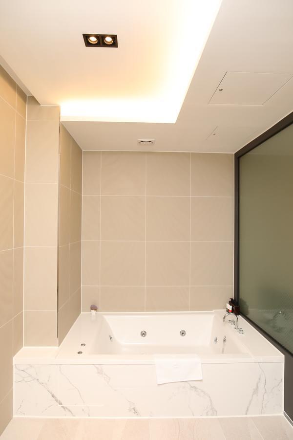 Rest Hotel Gimpo Bagian luar foto