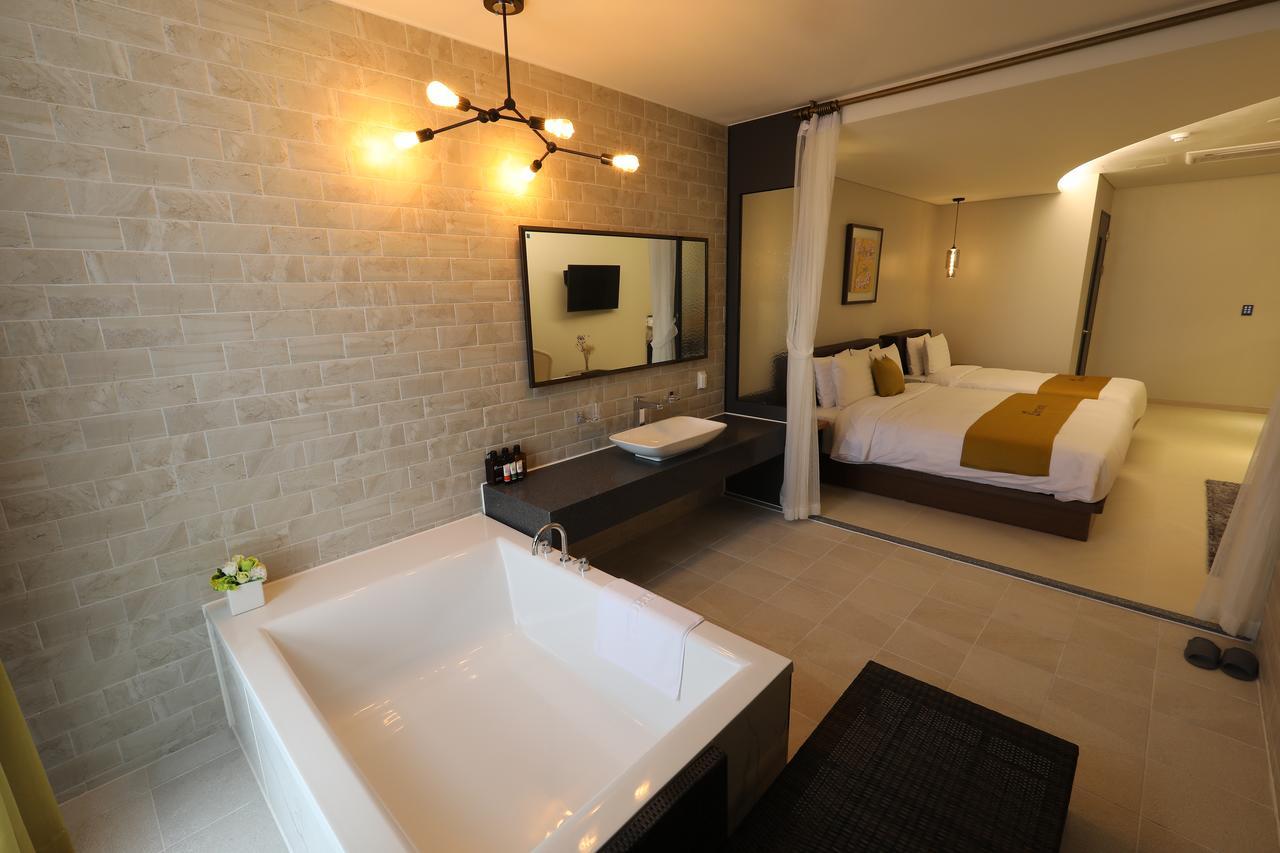 Rest Hotel Gimpo Bagian luar foto
