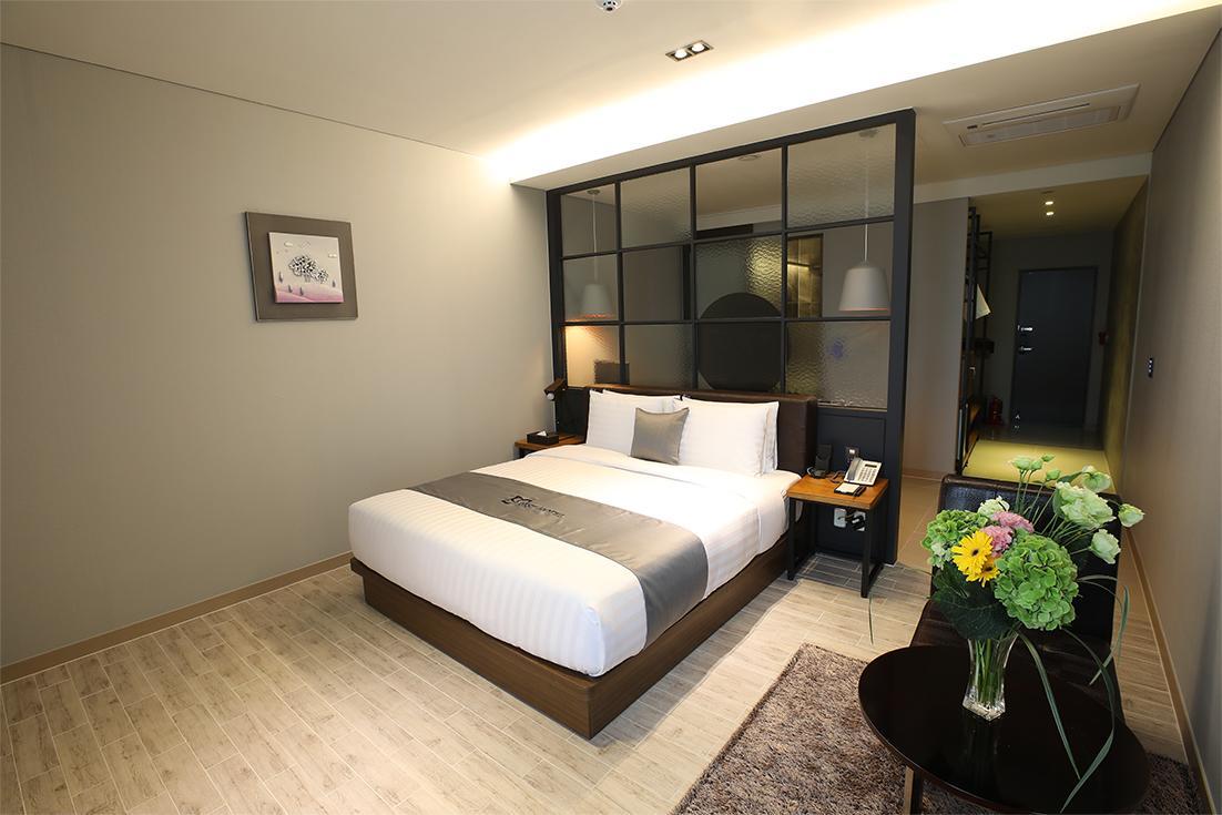 Rest Hotel Gimpo Bagian luar foto