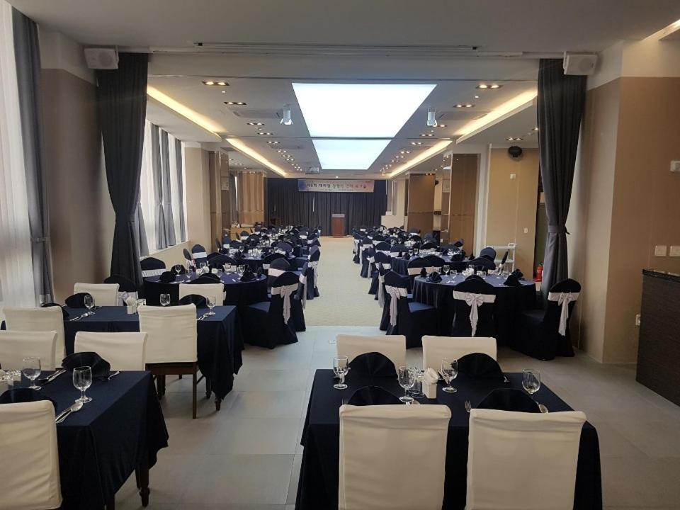 Rest Hotel Gimpo Bagian luar foto