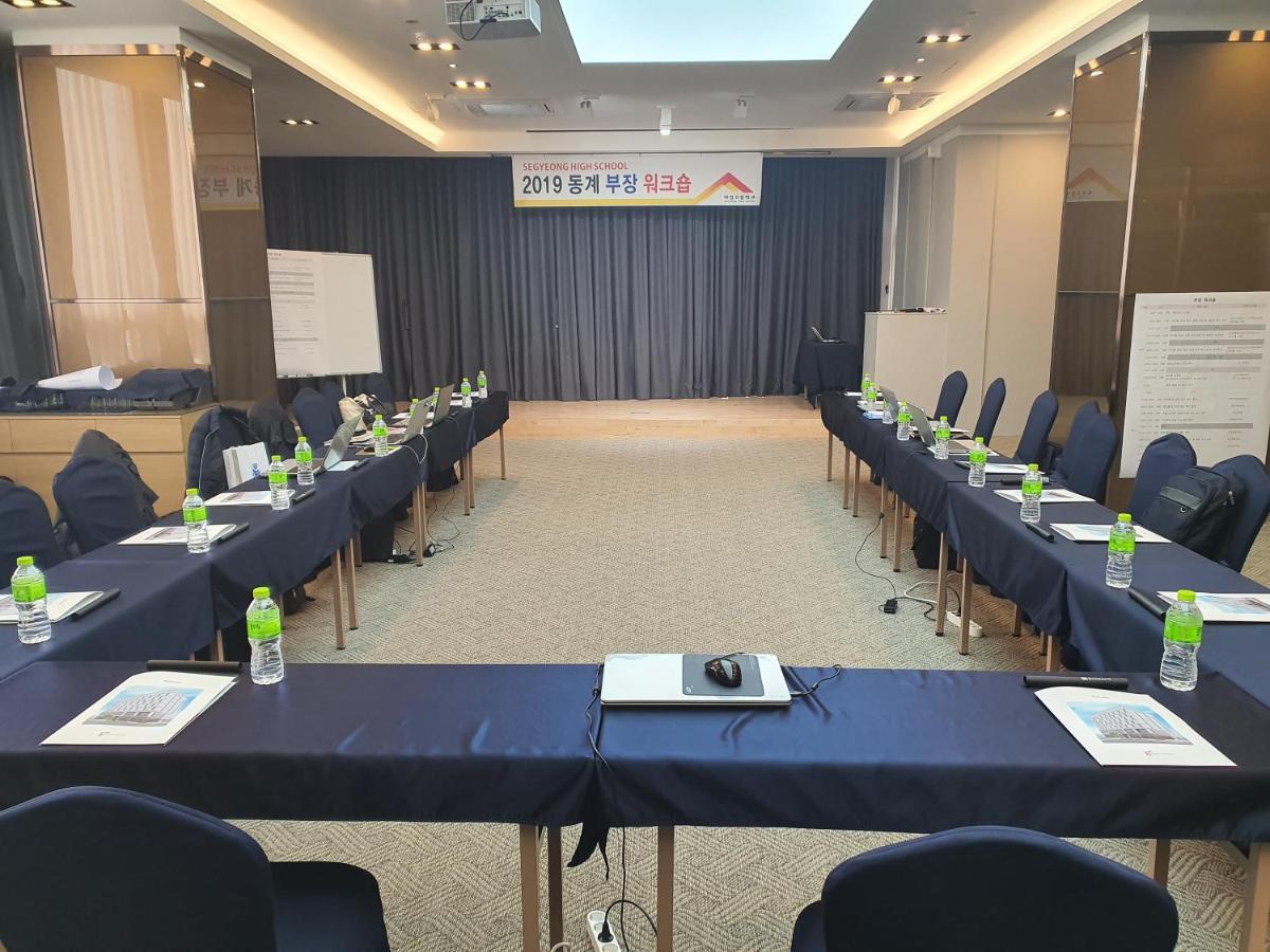 Rest Hotel Gimpo Bagian luar foto
